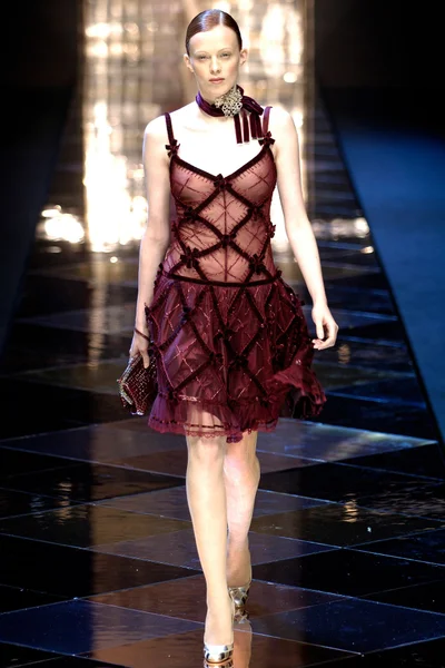 Look 64